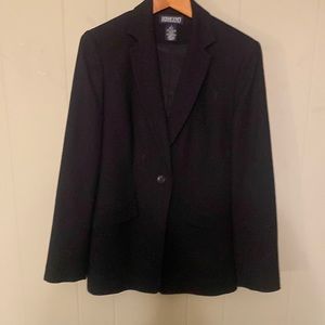 Women’s lands and blazer2p